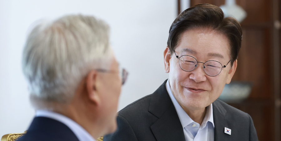 이재명·문재인 회동, 민주당 '명문정당' 기류 살아나나 : 이 와중에 김민석은 '유시민 공격'