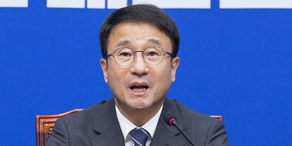민주당 11개 상임위원장 선출에 '후반기 국회' 보인다 : 정무위·재경위·국방위 가져와