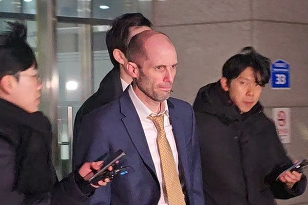 미국 하원이 한국 정부가 쿠팡을 차별한다고 규정한 보고서를 냈다 : 우리 정부는 쿠팡의 일방적 주장만 반영