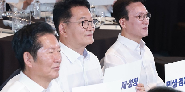 정청래가 '정부 검찰개혁안 5월 국회 제출' 진실공방 못박았다, 법안을 가져와야 되는데 없었다