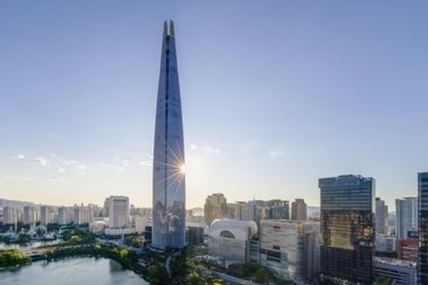 롯데지주의 빛바랜 주주환원과 PBR 0.28배 : 실적 '반등 신호'에도 회복 속도 더디고 자사주 소각 노력도 허사로