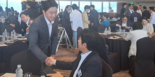 [현장] 민주당 워크숍은 당내 갈등 덮고 화기애애 했다, 이재명 정부 뒷받침 한목소리