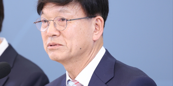 이병태는 민주당의 거센 '자진사퇴' 요구에도 꿈쩍 않는다, 청와대 왜 주저하나