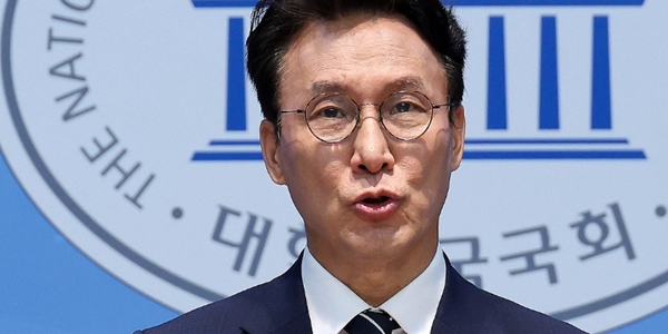 김민석, 민주당 대표 출마 선언에도 '정청래 저격' : 국민경선, 당원 주권 시대도 제 작품