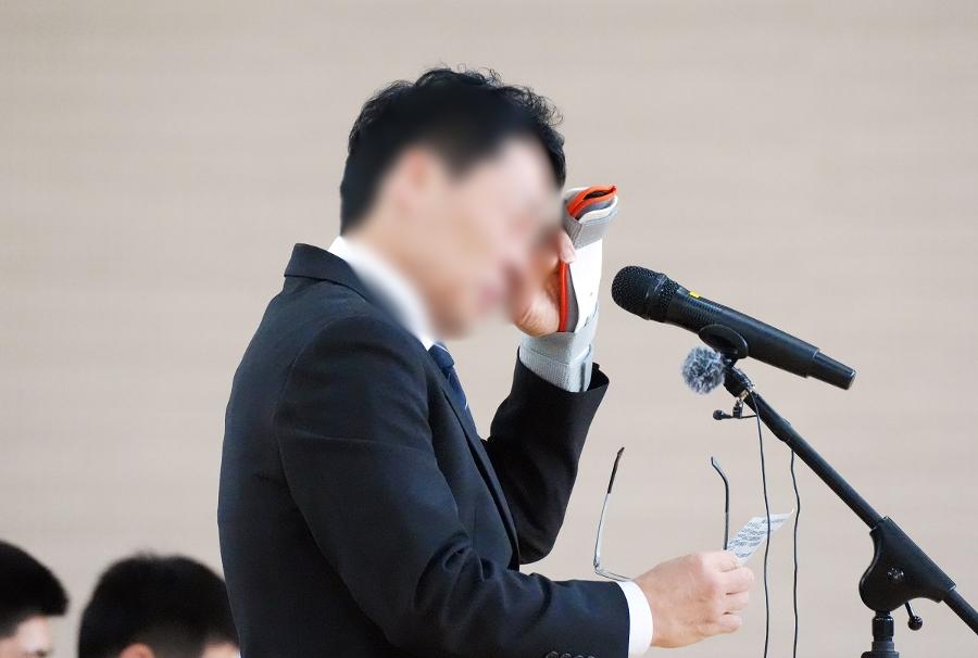 광주일고 교장 미래는 끝나지 않았으니 고개 들어라 : 배재고 야구부 선수 감독 교장의 잇따른 사과에 답했다