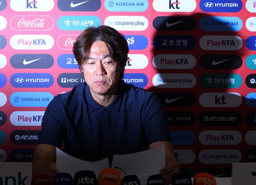 이임생은 캄보디아행, 홍명보는 미국행, 정몽규는 사임 : 대한축구협회에 책임질 사람이 없다