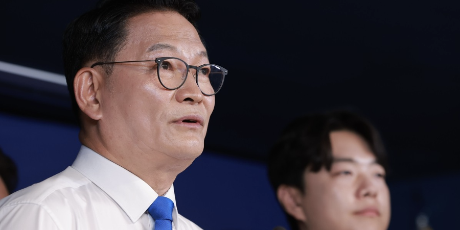 송영길 민주당 당대표 출마에 김민석 애정하는 선배라 화답했다 : '정청래 연임 저지 연대'의 틀 갖춰졌다