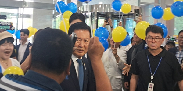 민주당 당권 도전 정청래가 ‘반정청래 전선’에 도전하는 이유 : ‘알정찍’으로 나타난 당원의 두터운 신뢰