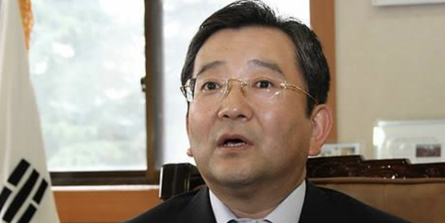 보완수사권 두고 민주당에 다시 '검찰개혁 신중론' 고개 : 경찰 비리만 부각하고 검찰 견제는 외면한다