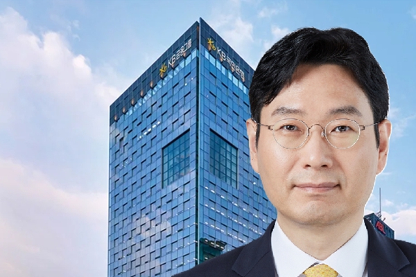 [KB금융 회장 도전자들] 지주사 이창권 부문장 양종희 회장과 미래전략 짜는 '30년 인연' : '3대 빅딜' 간여했으나 은행 경험 부족