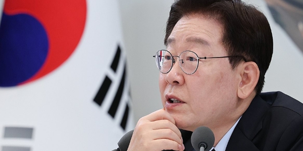 유시민의 '이재명식 정계개편' 경고 : 구조적 다수는 일본 자민당 될까, 노태우의 민자당이 될까