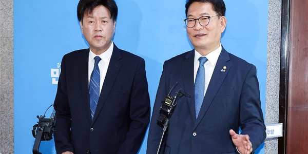 민주당 최고위원 후보 정민철의 '눈물'과 대통령의 동조 : '기탁금 할인' 논란이 당무개입 문제로 증폭