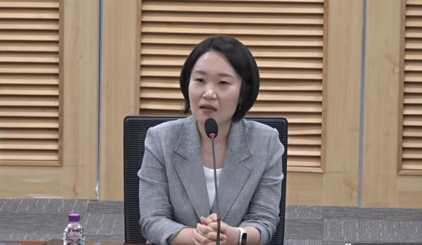 자발적 저평가 유인 없애자는 '주가 누르기 방지법' : 취지 별개로 'PBR 0.8' 획일적 기준 넘어서는 설계 필요