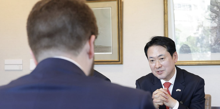 장동혁, 반대파 징계 나섰으나 되레 역공 당했다 : 조경태 4월 방미 2억 쓴 대표부터 징계해야