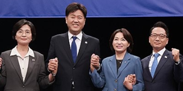 친석계, 전당대회 진행 중 '보완투표권' 꺼냈다 : '사후 투표 허용' 무리수에 정청래 투표 쿠데타