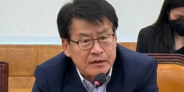 친석계, 전당대회 진행 중 '보완투표권' 꺼냈다 : '사후 투표 허용' 무리수에 정청래 투표 쿠데타