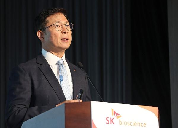 SK바이오사이언스 적자 지속에도 자회사 IDT 이익 증가는 희망 : 안재용 대표 CDMO 수주 확대와 차세대 백신 개발 성과 중요