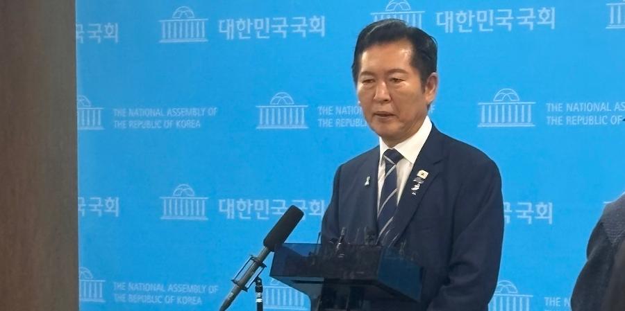정청래 내가 되면 대통령 지지율 오른다 vs 김민석 정청래로 되겠나 : 진단도, 해법도 완전히 다르다