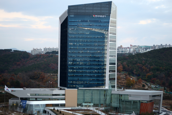 손주석 한국석유공사 원유 비축 능력 강화해 에너지 안보 지킨다 : 국내 정유·석유화학업계도 기업에 도움 긍정 