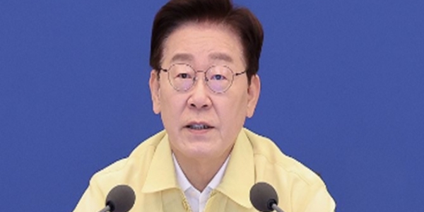 이재명 ‘화합 만찬’도 소용없다, 민주당 안팎 뉴 이재명 ‘파상 공세’ : 정청래는 반명 수괴, 친청계에 ‘공천 협박’도 