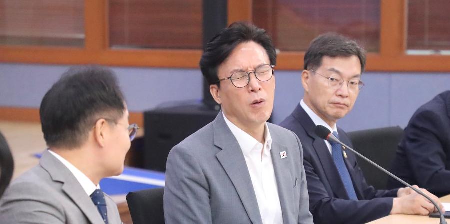 '메가 탕평' 외친 김민석, 청년 최고위원 인선부터 '독주' 시작했다 : 요직에 '캠프 인사' 전진배치