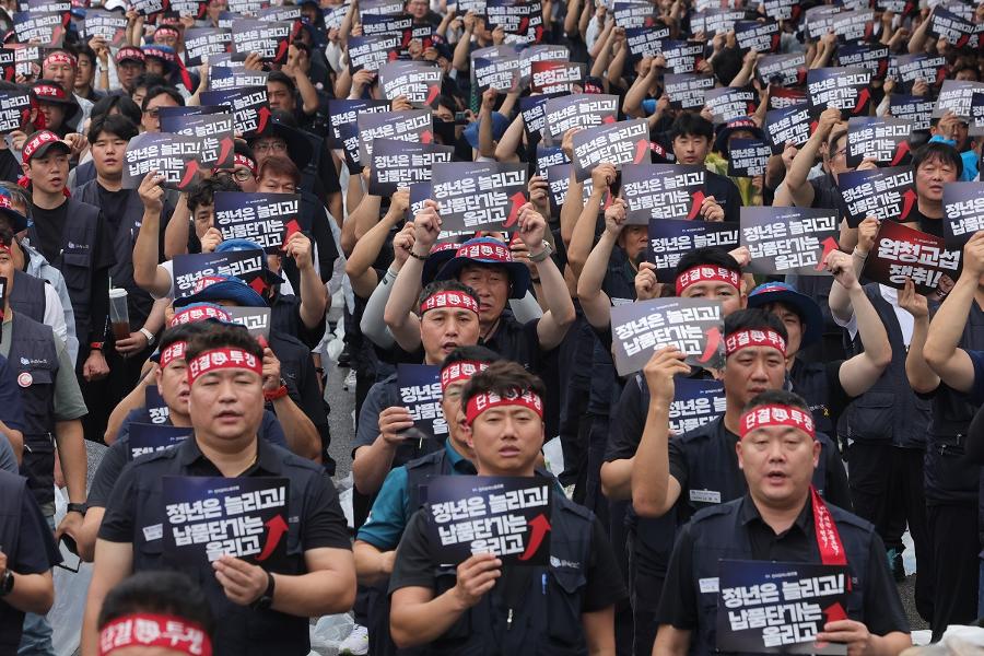 10년 만에 전면파업 돌입했던 현대차 노조, 교섭 재개에 24일 부분파업 유보했다