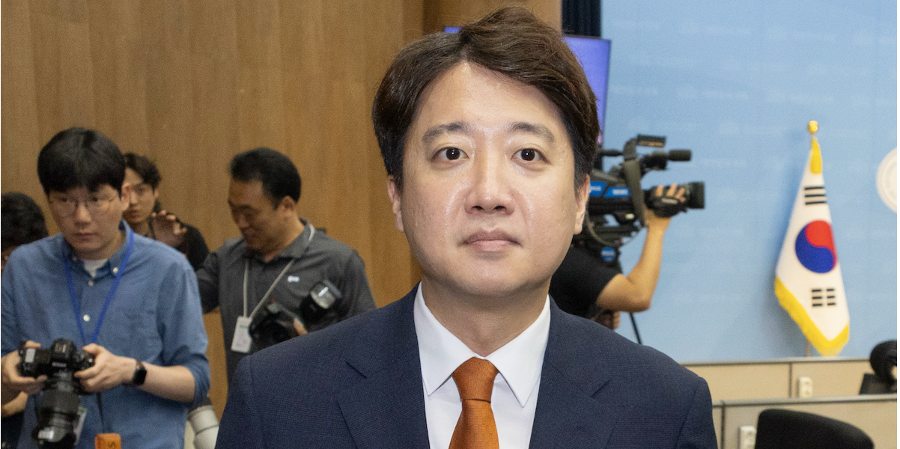 개혁신당 이준석 대표 사퇴, 지선 참패와 '정이한 테러자작극' 석달 만 : 개혁신당 '사실상 붕괴' 수순 밟나