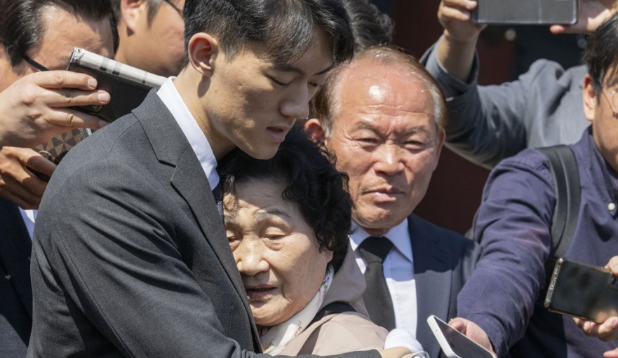 비자금 폭로하고 가족과 절연했던  전두환 손자 전우원씨 근황 : 제가 처음으로 계약서 쓰고 일합니다