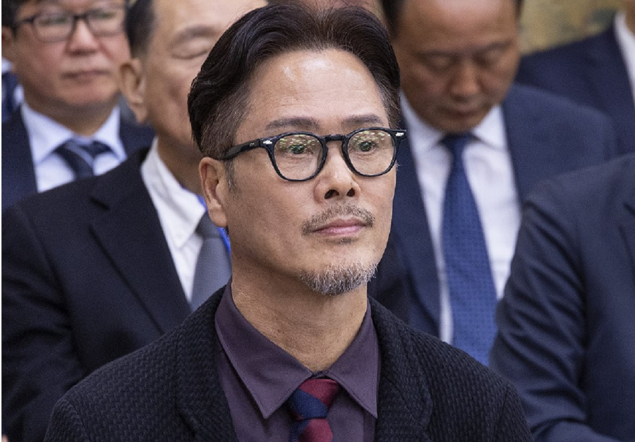  '제자 성폭행' 혐의 뮤지컬 배우 남경주, 11월 국민참여재판 받는다 : 재판부 “전공 살려 뮤지컬 해도 된다 