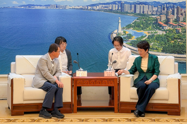 박찬구 중국 웨이하이시장과 회담 : 금호석유화학그룹 현지 골프장 교두보 삼아 전방위 협력 강화 방안 모색