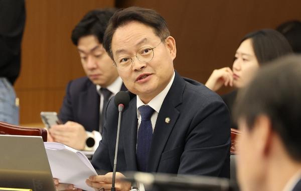 민주당 허영 '도시정비법 개정안' 발의 : 재개발·재건축 '공사비 검증' 미이행 시 사업시행자에게 과태료 부과 