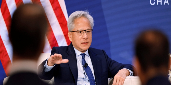 젠슨 황·일론 머스크 G20 정책 입안자들에게 AI 규제 최소화 촉구 : 세계 경제 성장 촉진할 산업 성장 억제