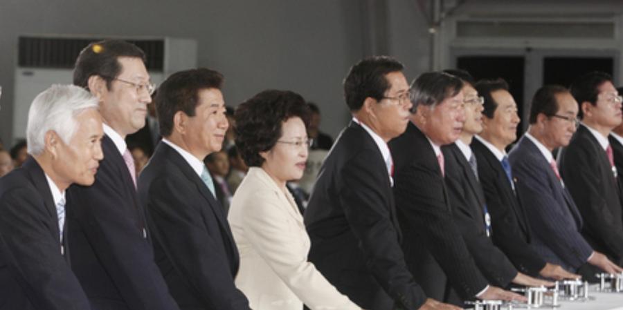 노무현 정부 시작한 공공기관 지방이전, 이재명 정부서 '2라운드' : 법무부도 법을 바꿔 세종으로 보낸다
