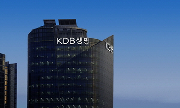 KDB생명 업무 편의성 높이면서 소비자보호도 강화했다 : 업무지원 시스템 전면 개편하고 인공지능 인프라 고도화