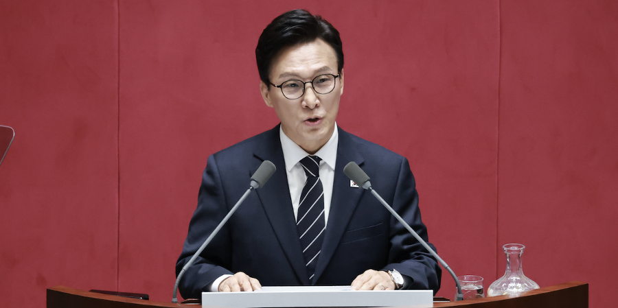 김민석 여야 섞어 앉아 서로 자기 당 의원 흉도 보자 : 교섭단체 연설서 정치혁신·경찰개혁·3대 메가 본격화 예고