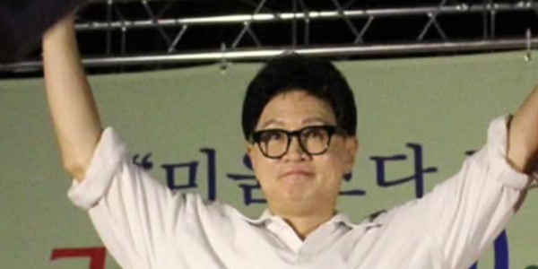 한동훈 '페이스북 열심' 법무장관 후보 김승원 조준 : 민주당 전용기 당원게시판에 못 쓰니 페북