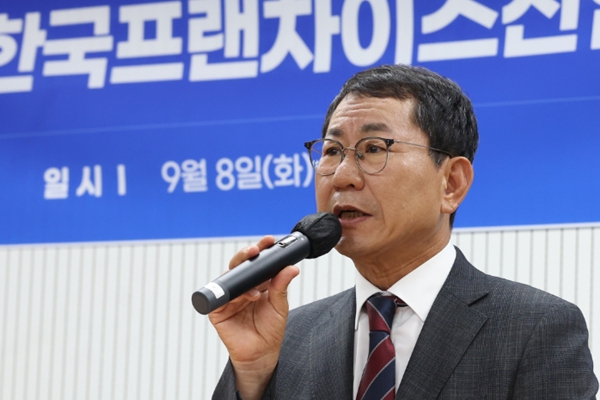 10분의1만 참여하는 가맹점사업자단체 ‘대표성 논란’ : 30%에서 10%로 낮아진 등록 기준, 서로 다른 요구 나오면 누구와 협의하나