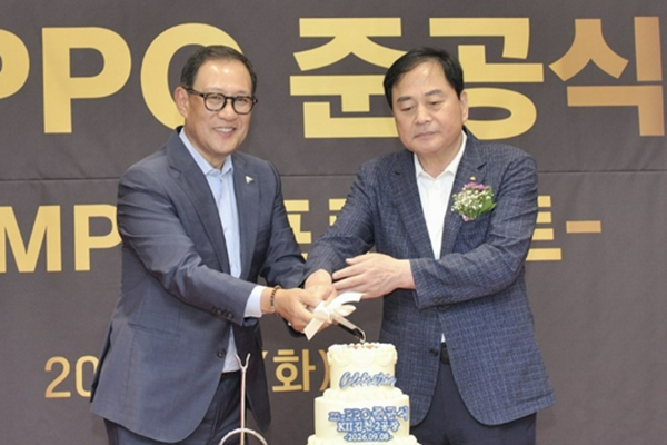코오롱인더스트리 변성 폴리페닐렌 옥사이드 생산 능력 확대 : 허성 사장 인공지능·반도체 소재 시장 공략 가속