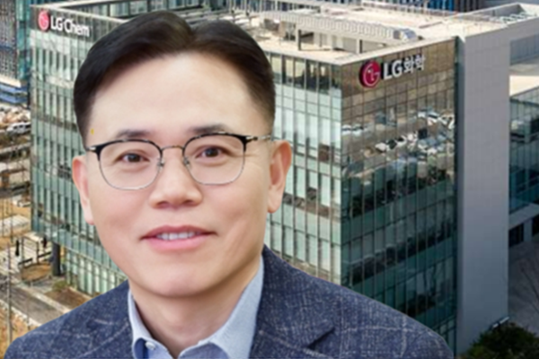 LG화학 김동춘 미국의 탈중국 기조 올라탄다 : ESS용 분리막·배터리 출하 늘며 첨단소재·에너지솔루션 실적 개선 탄력