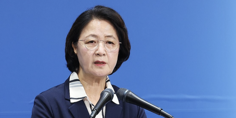 경기도지사 추미애, 당청 압박과 사퇴 청원 3만 돌파까지 : '추다르크'는 이번에도 정면승부 택할까