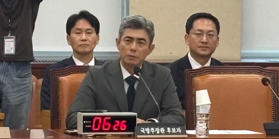 아들 '7억 상가'엔 송구, 철거민 특공엔 정당한 보상 : 국방장관 후보자 강신철 인사청문회