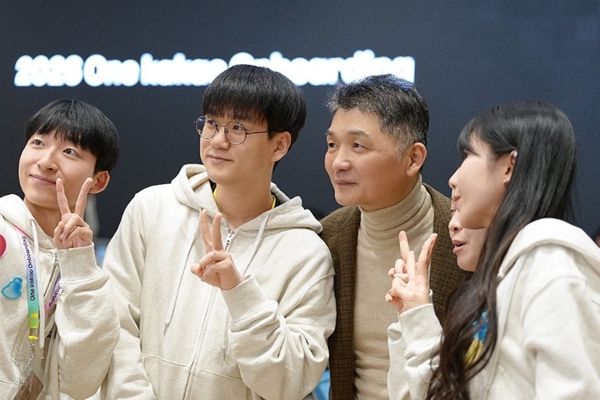 인적분할 앞둔 카카오 이례적 소액주주 간담회에도 노조 반발 여전, 책임 경영진 참석하는 추가 간담회 열어야