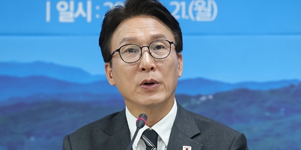 이재명 연임론 정리되자 김민석 '개헌 드라이브', 싸늘한 민심에 '국면전환용' 의심 커진다