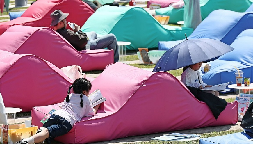 명절에 혼자 있으면 어때서요? 나만의 시간 보내는 추석, '혼추족'이 뜬다