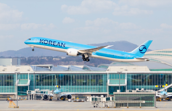 조원태 대한항공 '마일리지 통합' 큰 산 넘었지만 '운영 통합' 난제 : 조종사 서열과 5개 노조라는 '벽'