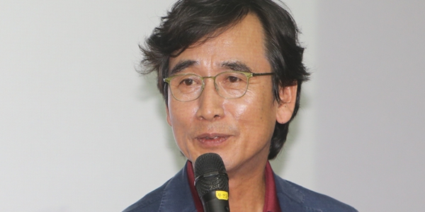 오늘도 이재명 SNS 논란 : 청와대와 친석계의 유시민 '입틀막', 명예훼손 고발로 이어졌다