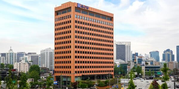 종근당 천연물 성분 위염 치료제 '지텍' 출시 : 전통 약재 '육계' 추출물 활용 