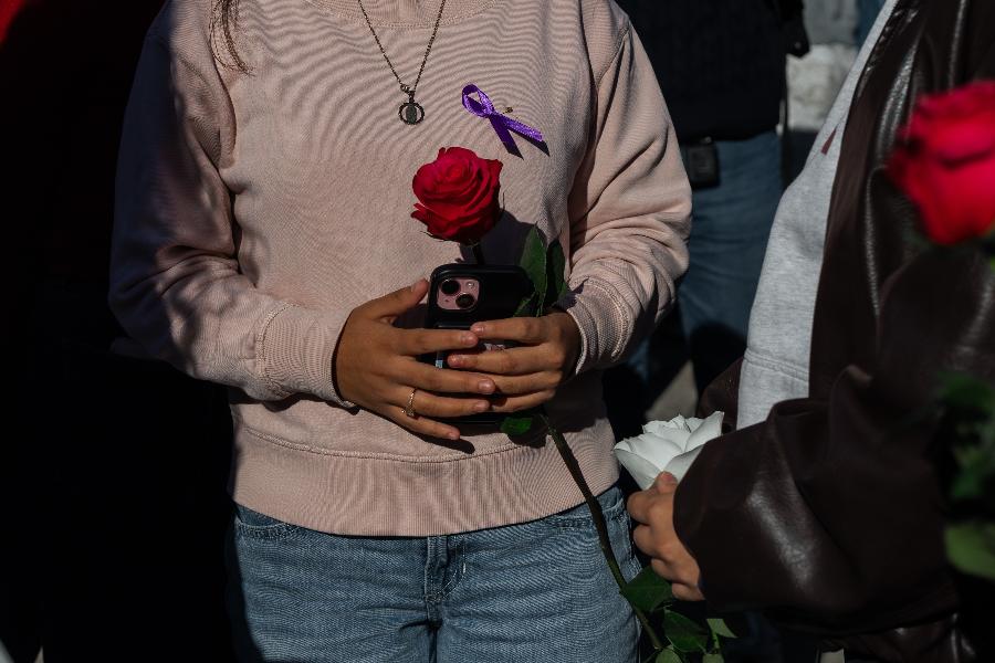  미국 코넬대, 집단 성폭행 의혹에 들끓는다 : 총장 사퇴 시위에 교수진도 '불신임' 추진, 정의 없인 평화도 없다