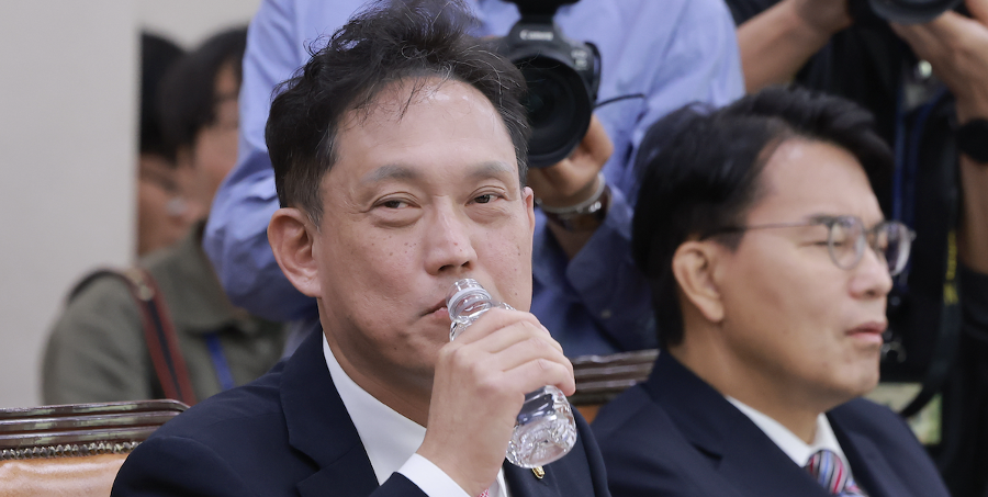 국힘 김태규 '부엉이바위' 망언에 상임위 발언권 정지 관련 후폭풍 계속 : '혼자서 6인분'·'조직폭력배 같다' 막말로 얼룩진 국감