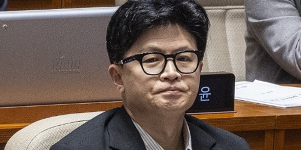 조국, 검찰의 한동훈 자녀 입시비리 수사 국제공조 불송부 보도에 발끈 : 이래도 공정한 검찰 수사 운운하나